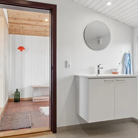 25 M Zum Wasser Hot Tub&ruhe * Spottrup